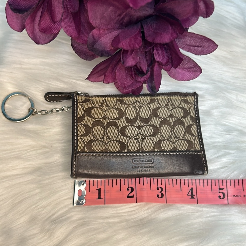 EUC Coach Signature Keychain - Picture 5 of 6